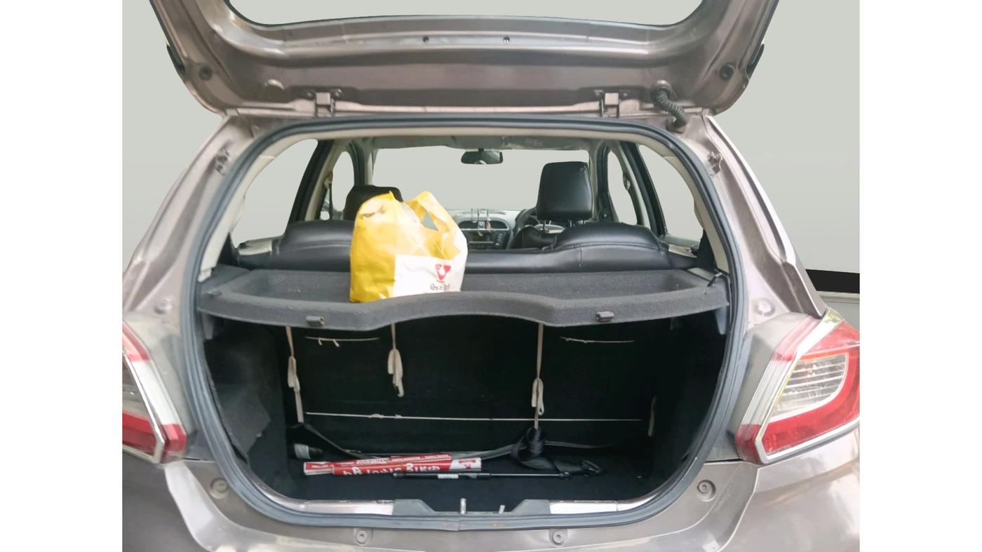 2017 Tata Tiago XZ DIESEL, Diesel, Manual, 83,937 km, exterior