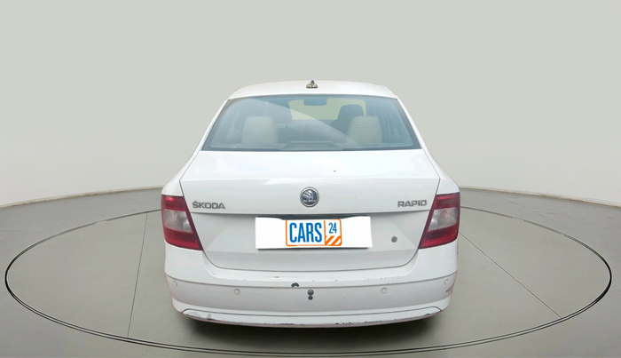 2014 Skoda Rapid ELEGANCE 1.6 TDI CR MT, Diesel, Manual, 94,732 km, exterior