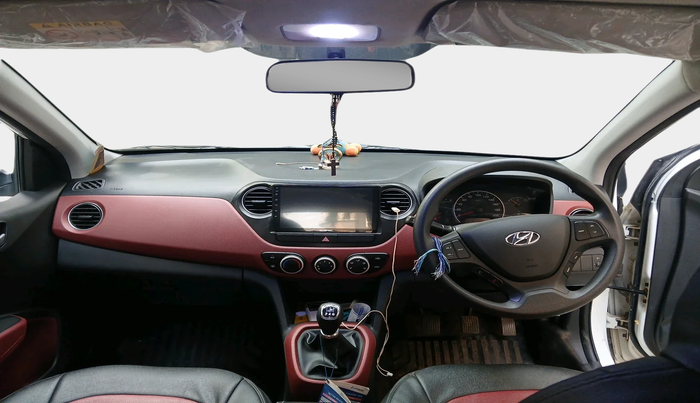 2016 Hyundai Grand i10 1.2 SPORTZ PRIME EDITION VTVT, Petrol, Manual, 32,557 km, interior