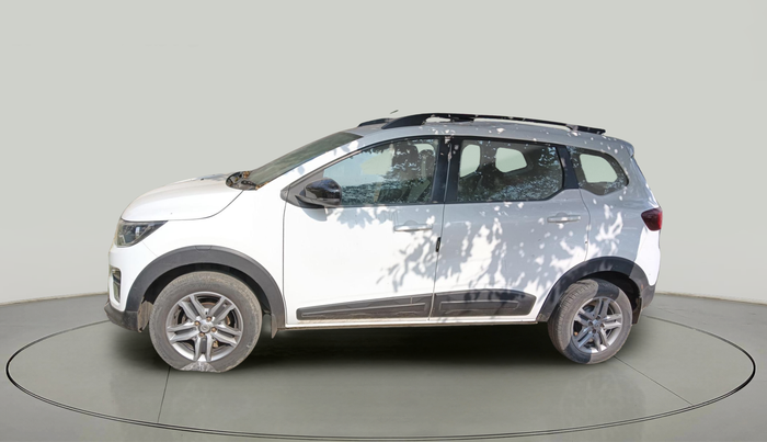 2022 Renault TRIBER RXZ, Petrol, Manual, 10,955 km, exterior