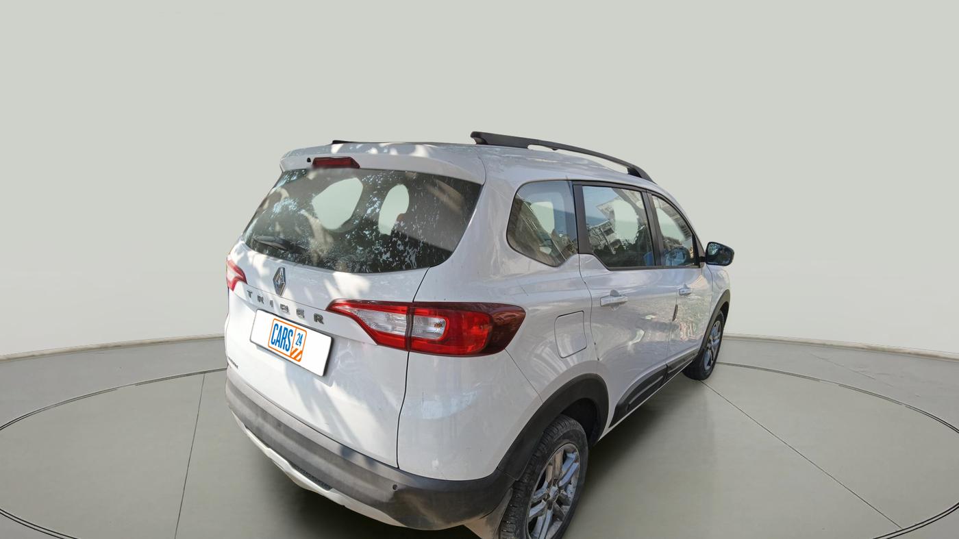 2022 Renault TRIBER RXZ, Petrol, Manual, 10,955 km, exterior