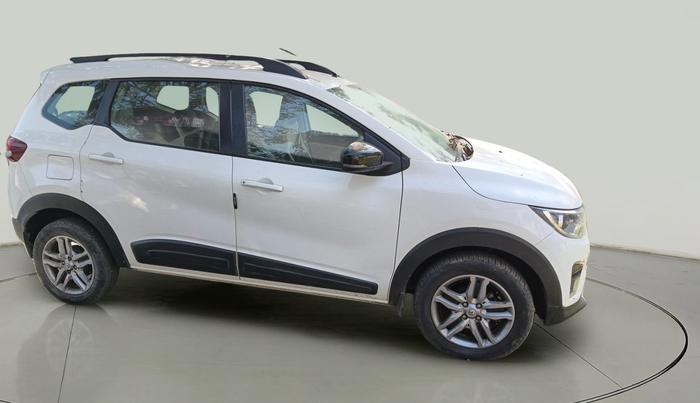 2022 Renault TRIBER RXZ, Petrol, Manual, 10,955 km, exterior