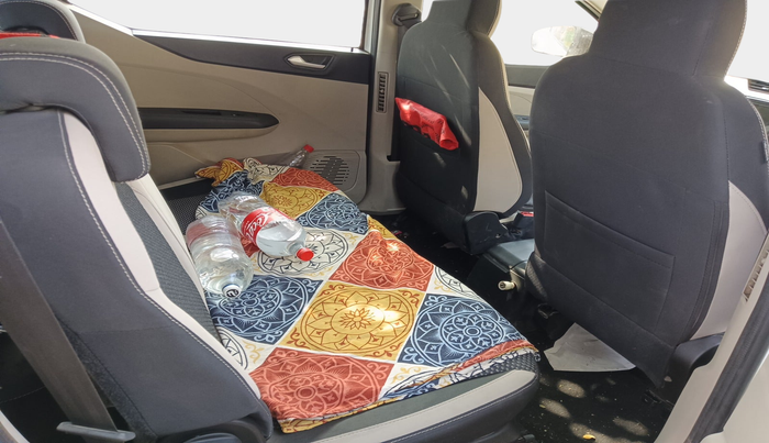 2022 Renault TRIBER RXZ, Petrol, Manual, 10,955 km, interior