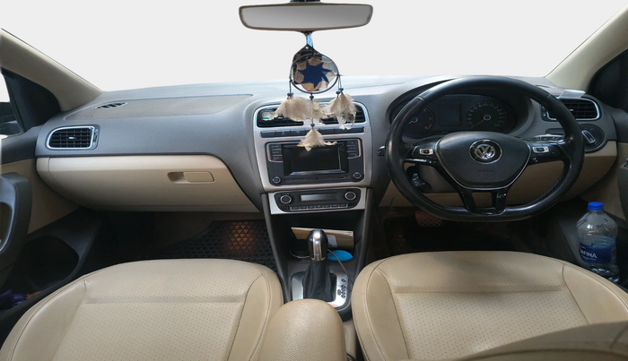 2016 Volkswagen Vento HIGHLINE 1.5 AT, Diesel, Automatic, 1,13,288 km, interior