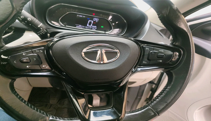 2022 Tata NEXON XZ PLUS (PREMIUM) PETROL, Petrol, Manual, 22,033 km, interior