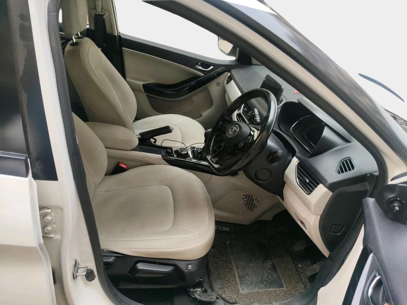 2022 Tata NEXON XZ PLUS (PREMIUM) PETROL, Petrol, Manual, 23,000 km, interior