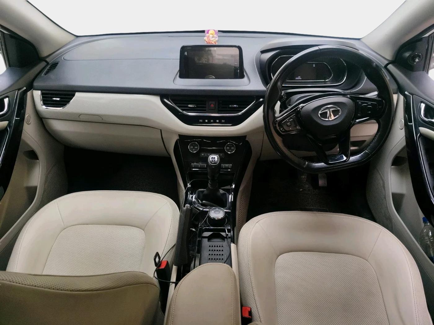 2022 Tata NEXON XZ PLUS (PREMIUM) PETROL, Petrol, Manual, 23,000 km, interior