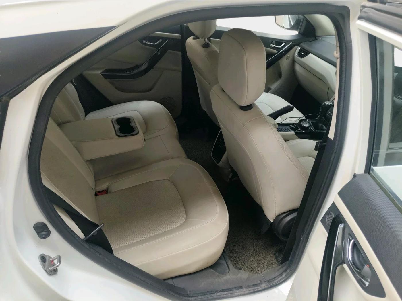 2022 Tata NEXON XZ PLUS (PREMIUM) PETROL, Petrol, Manual, 23,000 km, interior