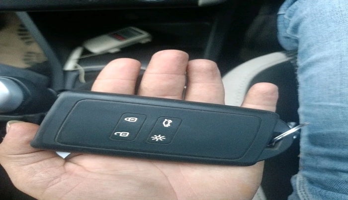 2019 Renault TRIBER RXZ, Petrol, Manual, 45,650 km, interior