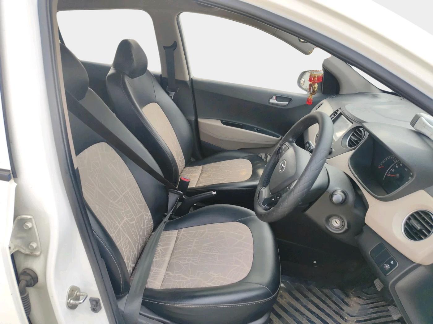 2019 Hyundai Grand i10 SPORTZ 1.2 KAPPA VTVT, Petrol, Manual, 35,432 km, interior