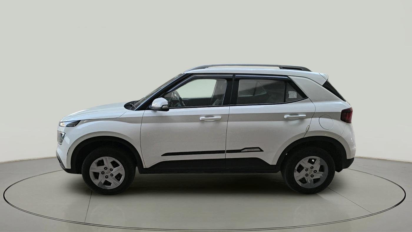 2022 Hyundai VENUE S+ 1.2, Petrol, Manual, 63,169 km, exterior