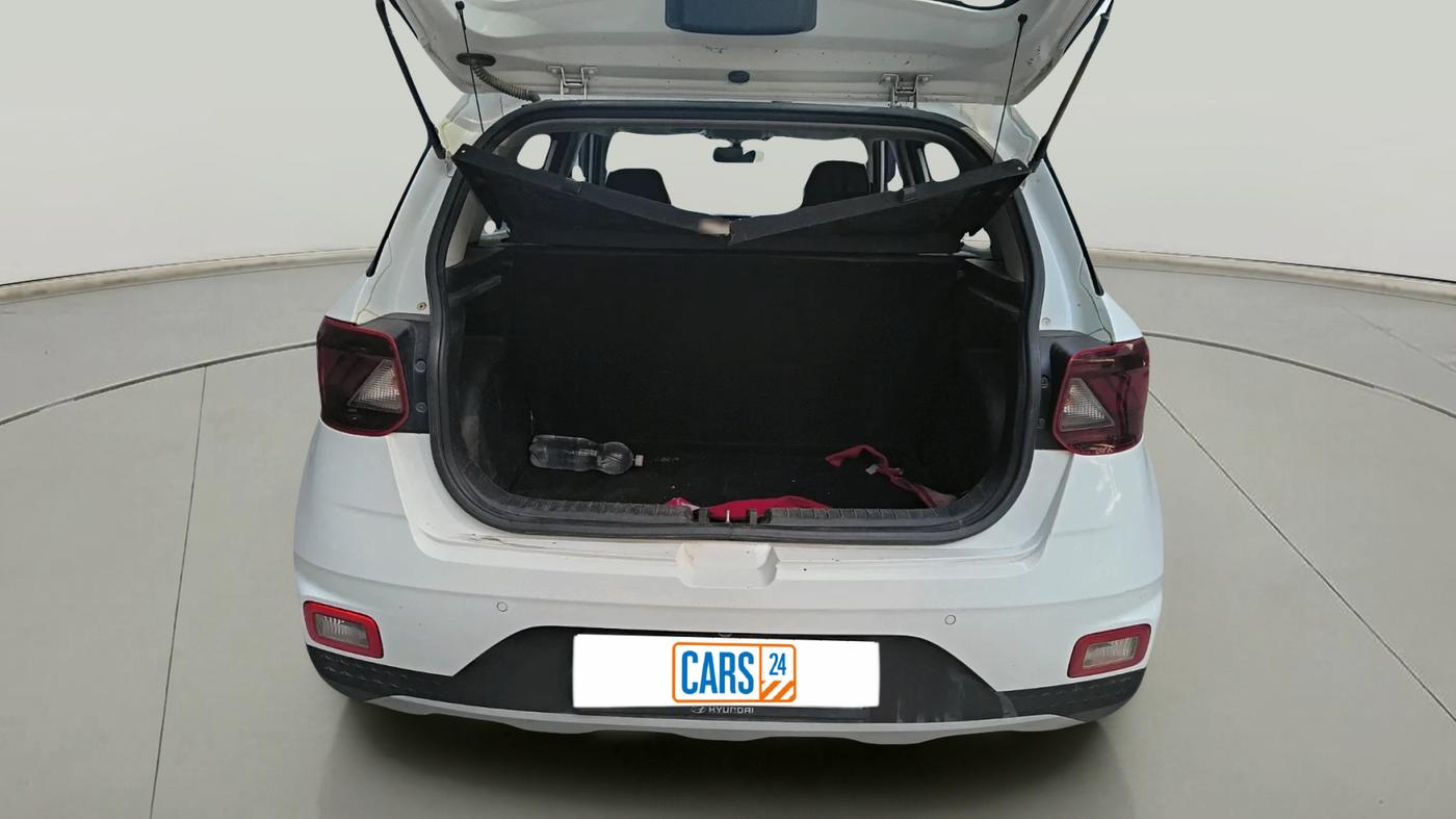 2022 Hyundai VENUE S+ 1.2, Petrol, Manual, 63,169 km, exterior