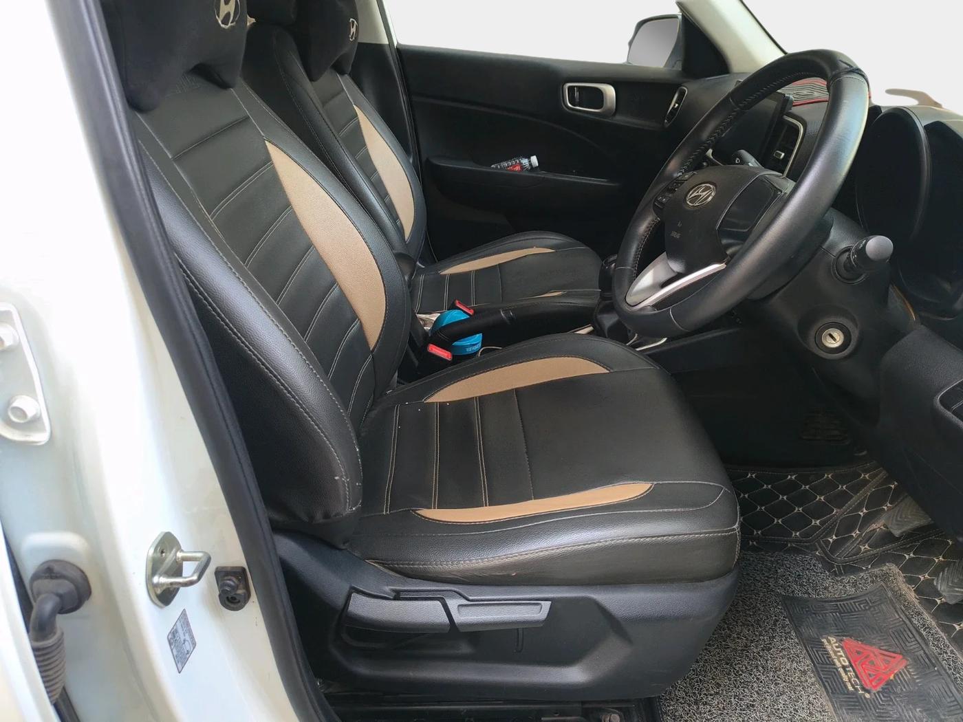 2022 Hyundai VENUE S+ 1.2, Petrol, Manual, 63,169 km, interior