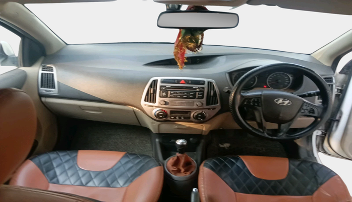 2014 Hyundai i20 SPORTZ 1.2, Petrol, Manual, 1,58,882 km, interior