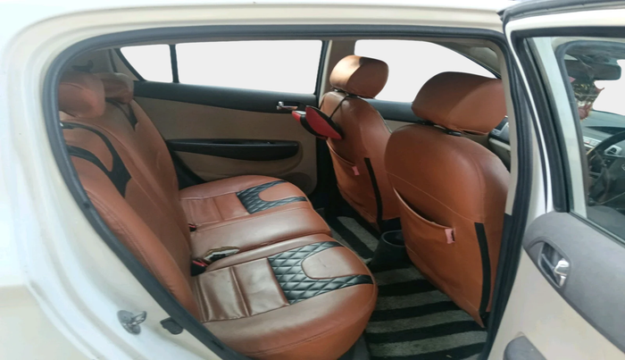 2014 Hyundai i20 SPORTZ 1.2, Petrol, Manual, 1,58,882 km, interior