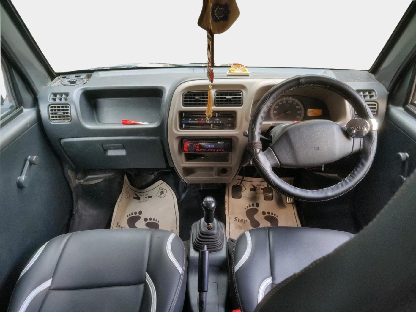 2014 Maruti Eeco 5 STR WITH A/C+HTR CNG, CNG, Manual, 1,80,824 km, interior