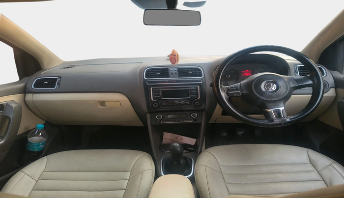 2013 Volkswagen Vento HIGHLINE DIESEL 1.6, Diesel, Manual, 99,749 km, interior