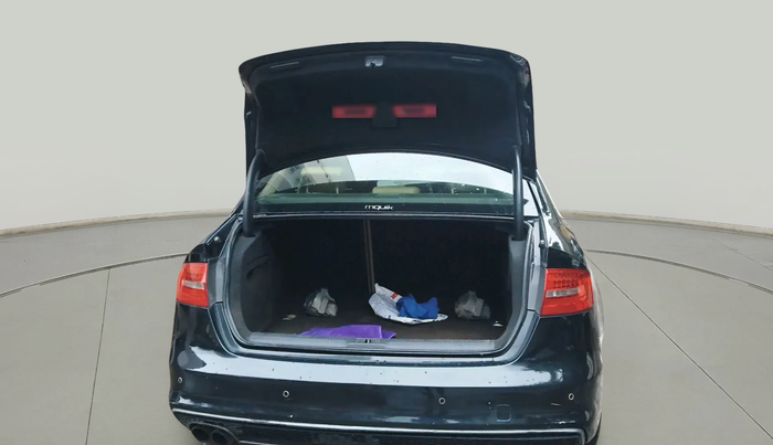 2013 Audi A4 2.0 TDI, Diesel, Automatic, 1,06,171 km, exterior