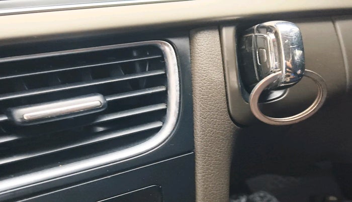 2013 Audi A4 2.0 TDI, Diesel, Automatic, 1,06,171 km, interior