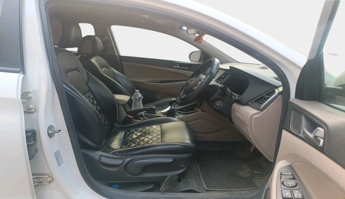 2018 Hyundai Tucson 2WD MT DIESEL, Diesel, Manual, 1,93,163 km, interior