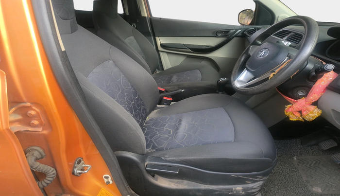 2016 Tata Tiago XT DIESEL, Diesel, Manual, 1,00,705 km, interior