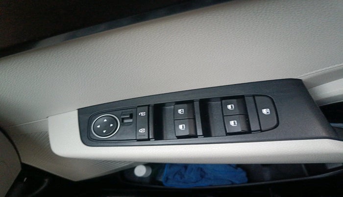 2025 KIA Carens Clavis HTK 1.5 Diesel MT, Diesel, Manual, 6,438 km, interior