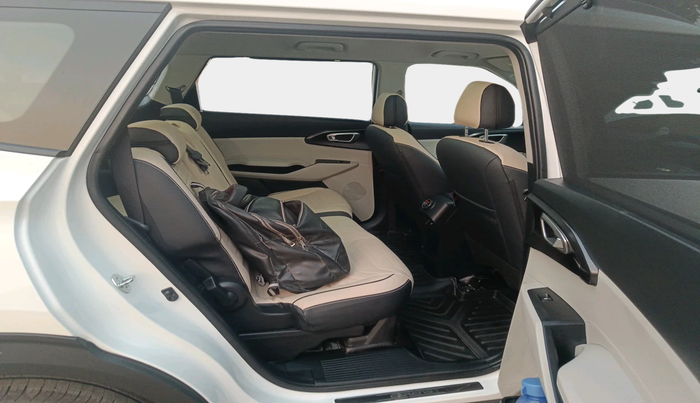 2025 KIA Carens Clavis HTK 1.5 Diesel MT, Diesel, Manual, 6,438 km, interior