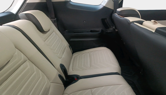 2025 KIA Carens Clavis HTK 1.5 Diesel MT, Diesel, Manual, 6,438 km, interior