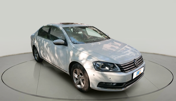 2011 Volkswagen Passat 2.0 PD DSG, Diesel, Automatic, 1,56,189 km, exterior