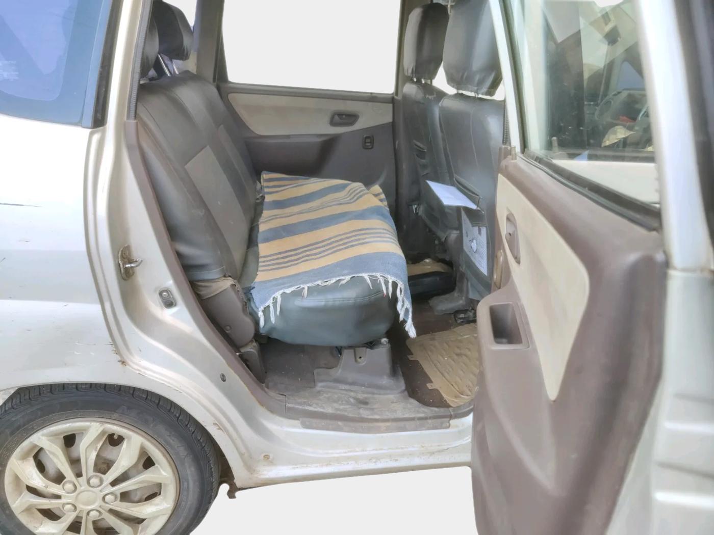 2010 Maruti Zen Estilo VXI, Petrol, Manual, 75,677 km, interior