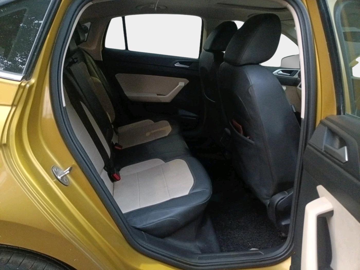 2022 Volkswagen VIRTUS TOPLINE TSI 1.0 MT, Petrol, Manual, 69,000 km, interior