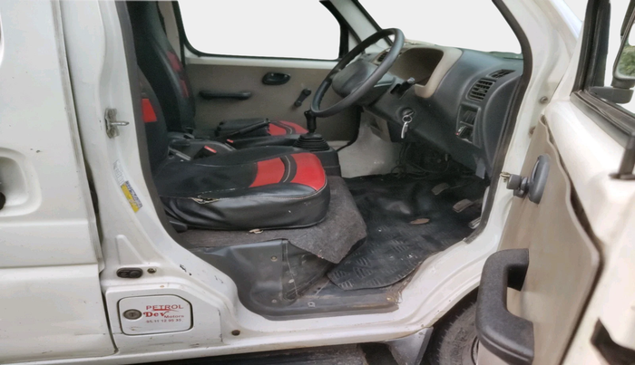 2015 Maruti Eeco 5 STR WITH A/C+HTR, Petrol, Manual, 1,06,366 km, interior