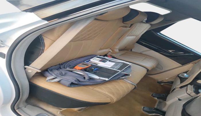 2016 Mahindra XUV500 W10 AT, Diesel, Automatic, 1,35,504 km, interior