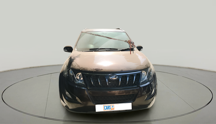 2017 Mahindra XUV500 W6, Diesel, Manual, 67,973 km, exterior