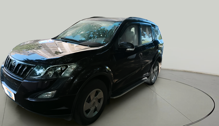 2017 Mahindra XUV500 W6, Diesel, Manual, 67,973 km, exterior