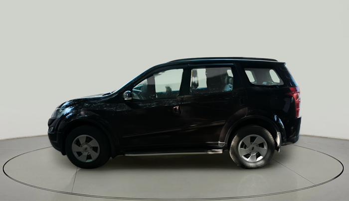 2017 Mahindra XUV500 W6, Diesel, Manual, 67,973 km, exterior