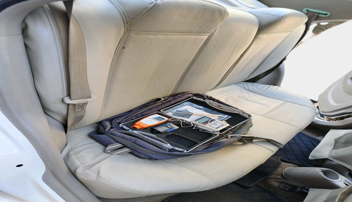 2010 Hyundai Accent GLE, Petrol, Manual, 87,760 km, interior