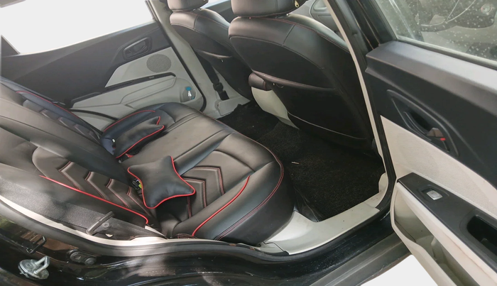 2020 Mahindra XUV300 W4 1.5 DIESEL, Diesel, Manual, 96,664 km, interior