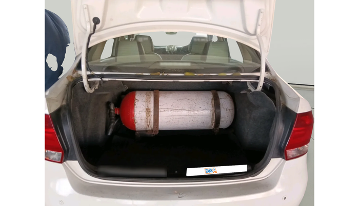 2011 Volkswagen Vento TRENDLINE 1.6, Petrol, Manual, 1,18,201 km, exterior