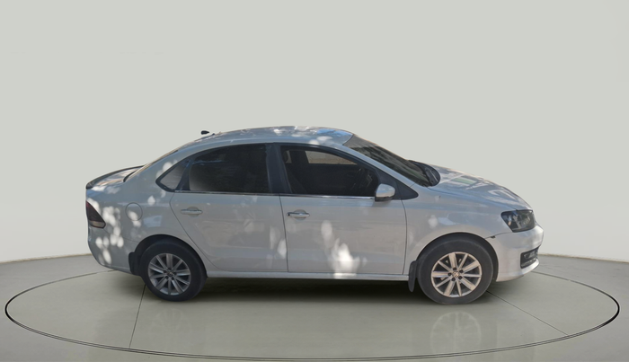 2016 Volkswagen Vento HIGHLINE 1.5 AT, Diesel, Automatic, 94,772 km, exterior