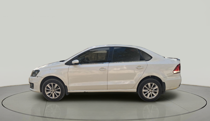 2016 Volkswagen Vento HIGHLINE 1.5 AT, Diesel, Automatic, 94,772 km, exterior