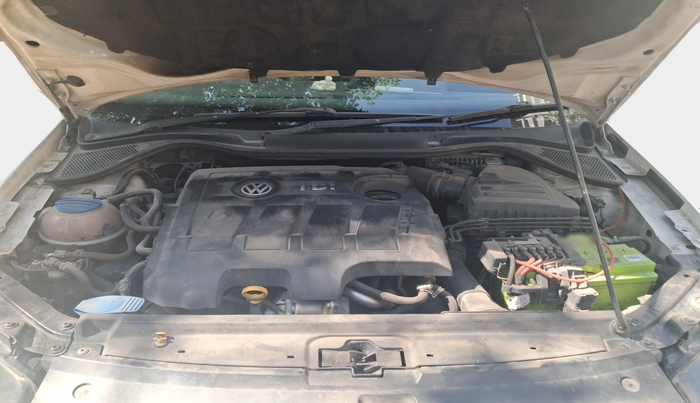 2016 Volkswagen Vento HIGHLINE 1.5 AT, Diesel, Automatic, 94,772 km, exterior