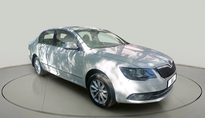 2014 Skoda Superb ELEGANCE 2.0 TDI CR AT, Diesel, Automatic, 1,19,430 km, exterior