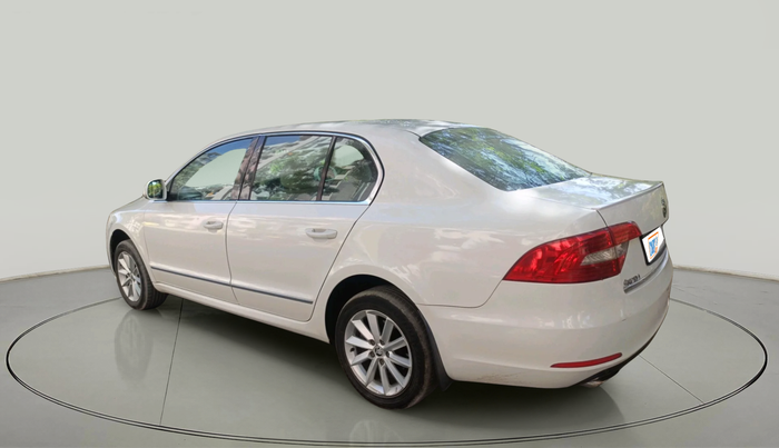 2014 Skoda Superb ELEGANCE 2.0 TDI CR AT, Diesel, Automatic, 1,19,430 km, exterior