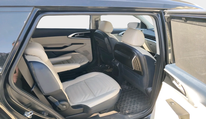 2022 KIA CARENS LUXURY PLUS 1.5 DIESEL AT 6 STR, Diesel, Automatic, 84,892 km, interior