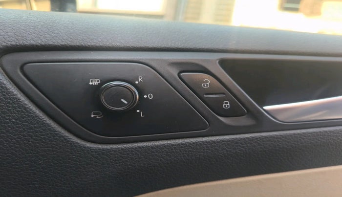 2016 Volkswagen Jetta HIGHLINE TDI AT, Diesel, Automatic, 90,791 km, interior