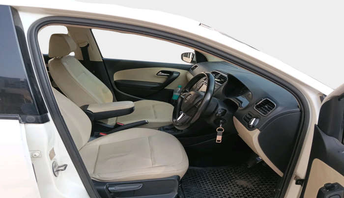 2017 Skoda Rapid STYLE 1.5 TDI AT, Diesel, Automatic, 2,12,420 km, interior