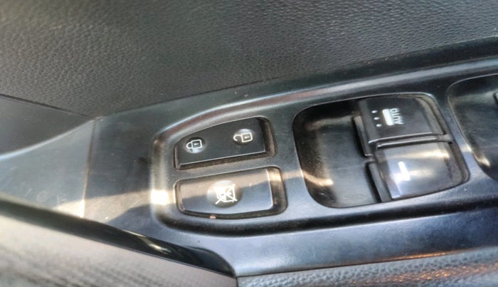 2016 Hyundai Creta SX PLUS 1.6 PETROL, Petrol, Manual, 84,295 km, interior