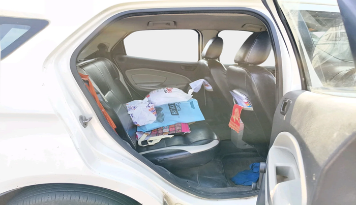 2015 Ford Ecosport AMBIENTE 1.5L DIESEL, Diesel, Manual, 1,64,634 km, interior