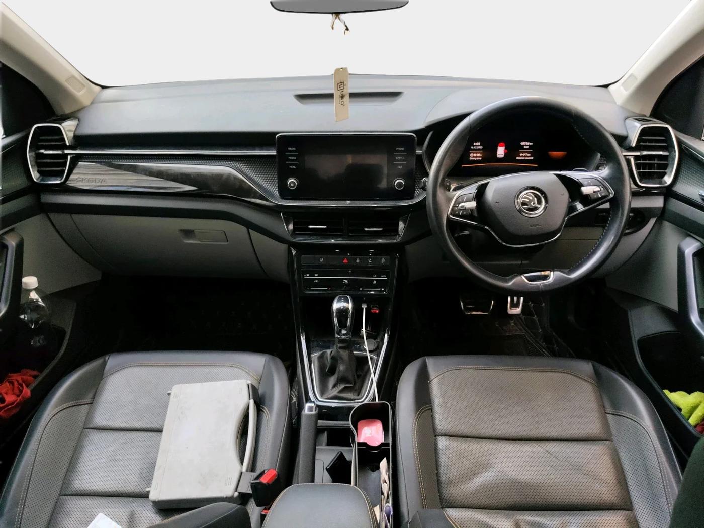 2022 Skoda KUSHAQ STYLE 1.0L TSI AT (6 AIRBAGS), Petrol, Automatic, 48,756 km, interior